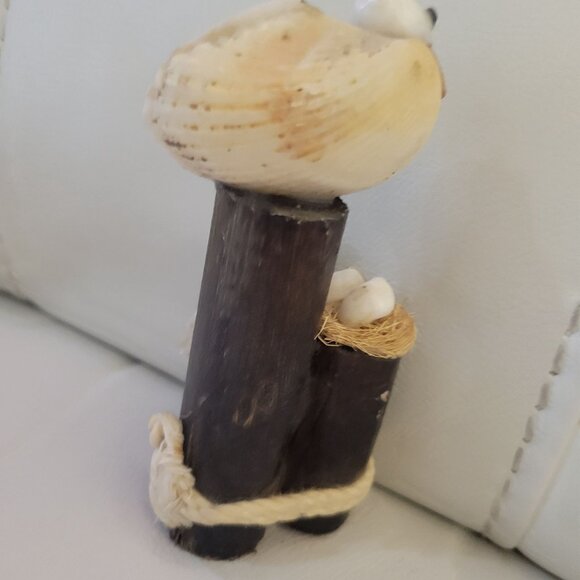 Handcrafted Seashell Pelican Seagull Family Figurine Pier Unique Nautical Decor - Picture 8 of 16